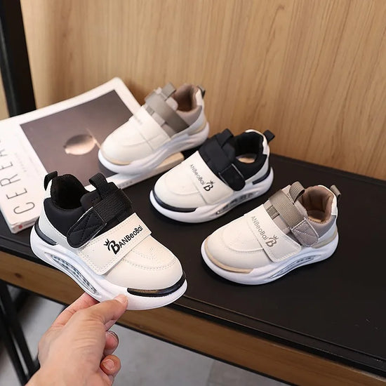 Unisex Kids Platform Casual Sneakers 2026 New Autumn Kids Barefoot Trainers Soft Sole Fashion Versatile School Sports Sneakers
